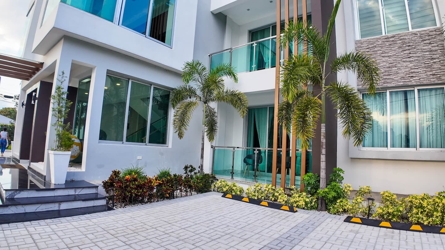 MC Moderno apartamento totalmente amueblado‼️